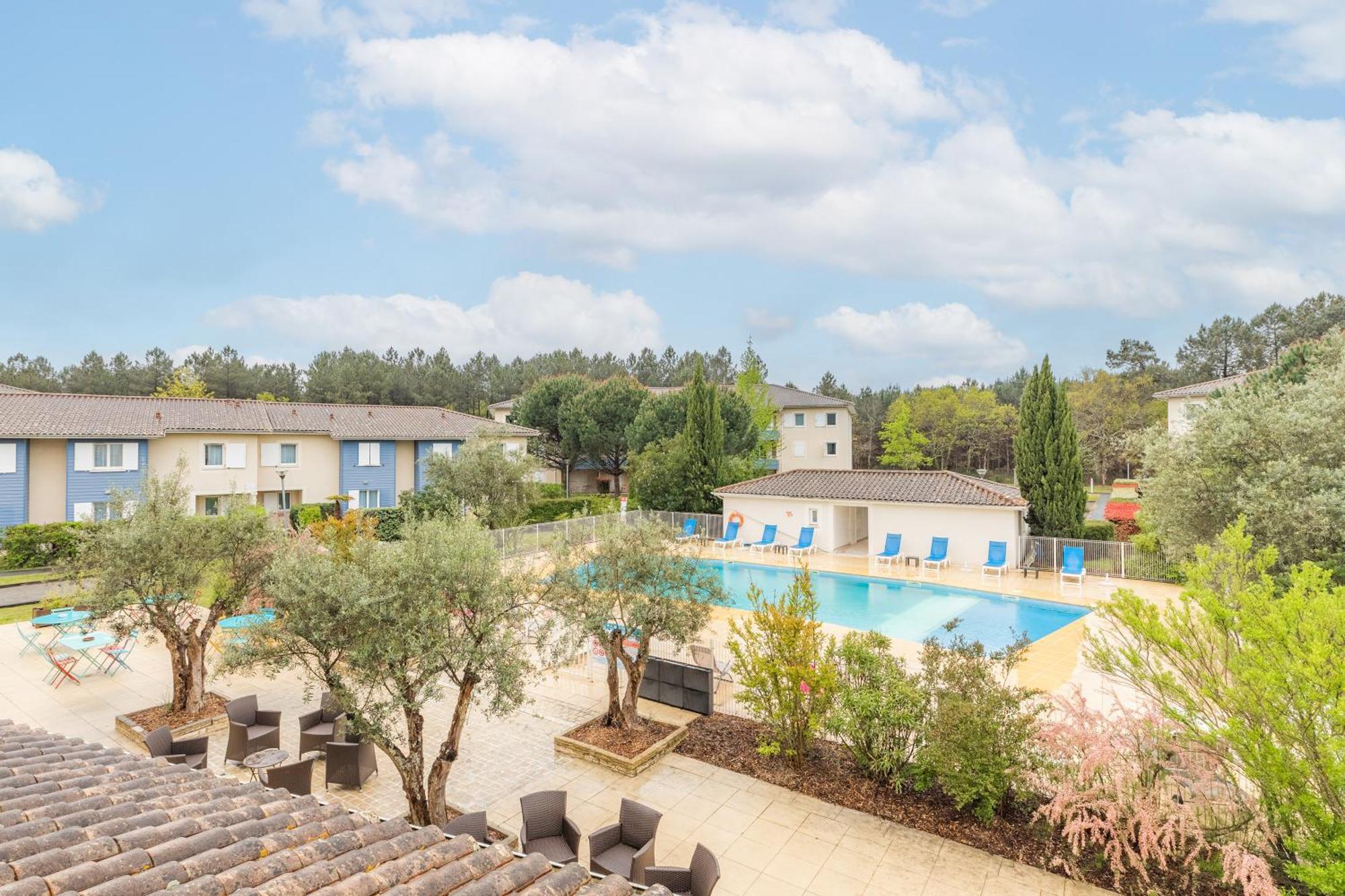 Appart'City Classic Bordeaux Aeroport St Jean D'Illac Saint-Jean-d'Illac Exterior foto