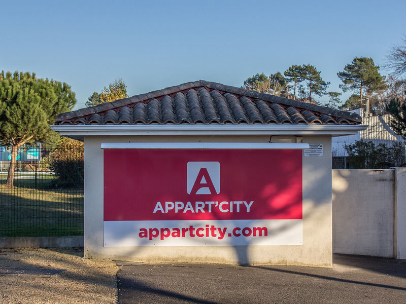 Appart'City Classic Bordeaux Aeroport St Jean D'Illac Saint-Jean-d'Illac Exterior foto