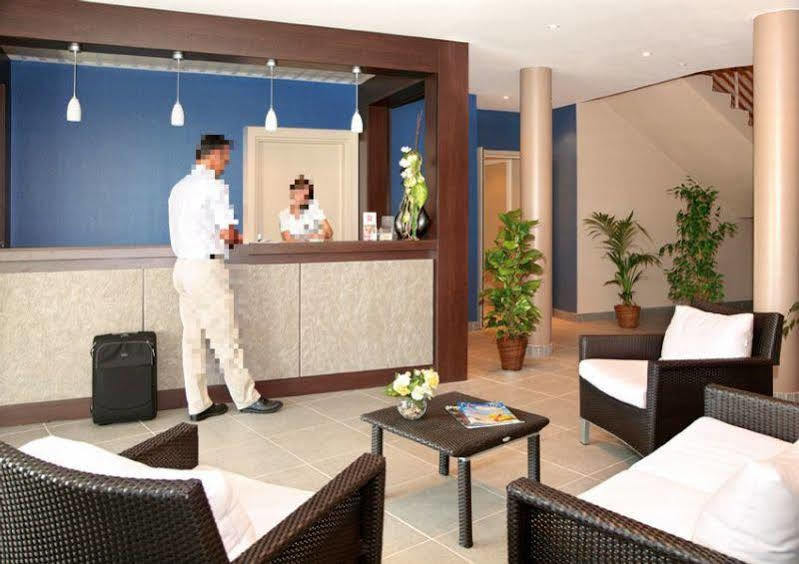 Appart'City Classic Bordeaux Aeroport St Jean D'Illac Saint-Jean-d'Illac Exterior foto